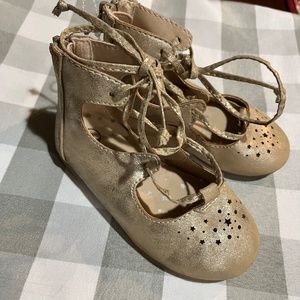 Little girls gold shoes size 6